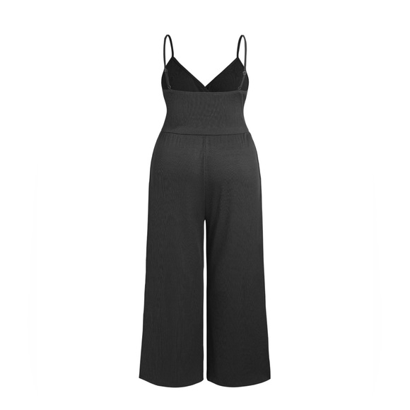 NWOT - V-neck Cami Wide Leg Jumpsuit Curve & Plus Elegant Black Jumpsuit - CIDER - Picture 6 of 8